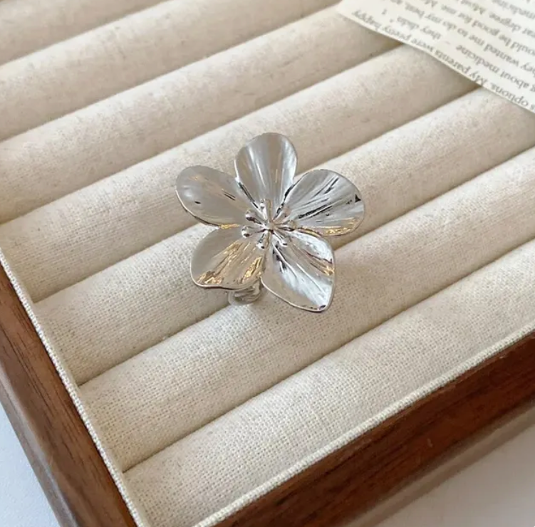 Flora Ring